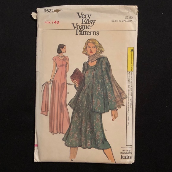 4 Vintage Vogue Patterns - Picture 2 of 9
